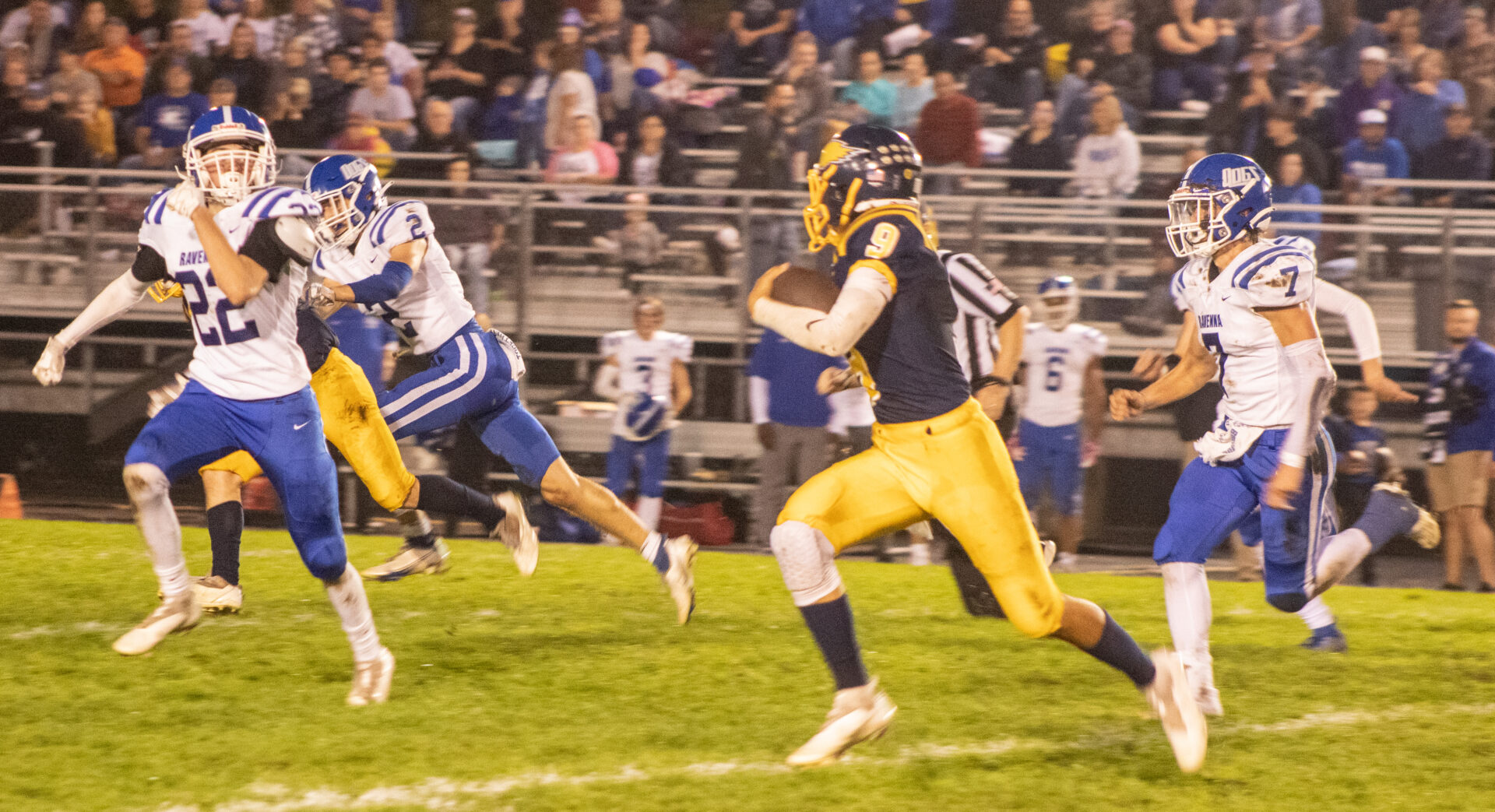 James Young has another stellar game, finishes with four touchdowns in