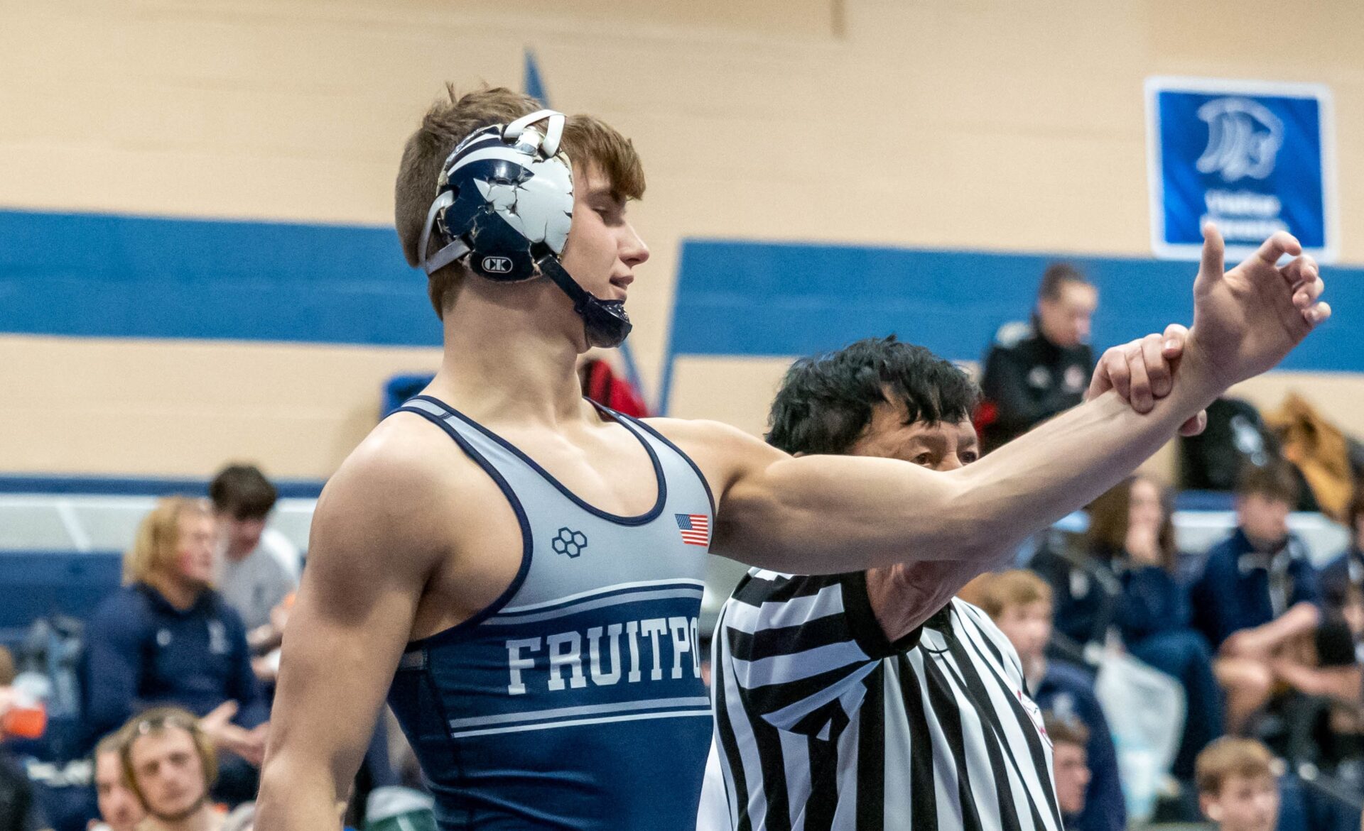Fruitport wresting team maintains its momentum by easily beating West