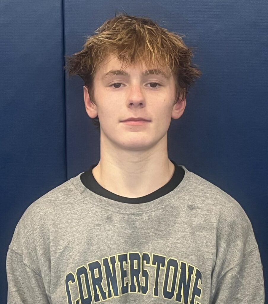 Fruitport's Davis Johnson wins all five of his matches, helping Trojans ...